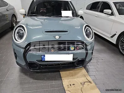 Photo 1 of 17: 2023 MINI Cooper S Five-Door — Korean insurance auction