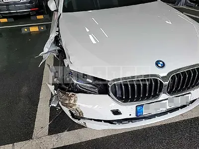 Photo 1 of 21: 2022 BMW 530e, VIN WBA51AG0XNCJ21300 — Korean insurance auction