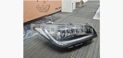 Photo 1 of 5: 2017 Genesis (parts) G80 3.3 Headlamp — Korean insurance auction