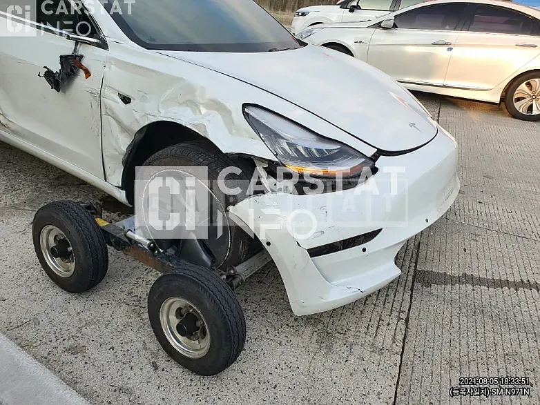 Photo 2 of 15: 2020 Tesla Model 3 Long Range, VIN 5YJ3E1EB5LF694804 — Korean insurance auction