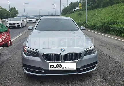 Photo 2 of 10: 2015 BMW 528i, VIN WBA5A5108FG176452 — Korean insurance auction