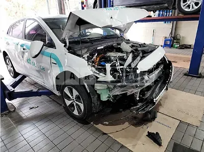 Photo 1 of 14: 2018 Hyundai Modern Ionic Electric, VIN KMHC751HFJU015817 — Korean insurance auction