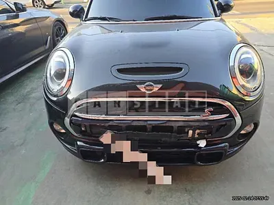 Photo 1 of 36: 2018 MINI Cooper S — Korean insurance auction