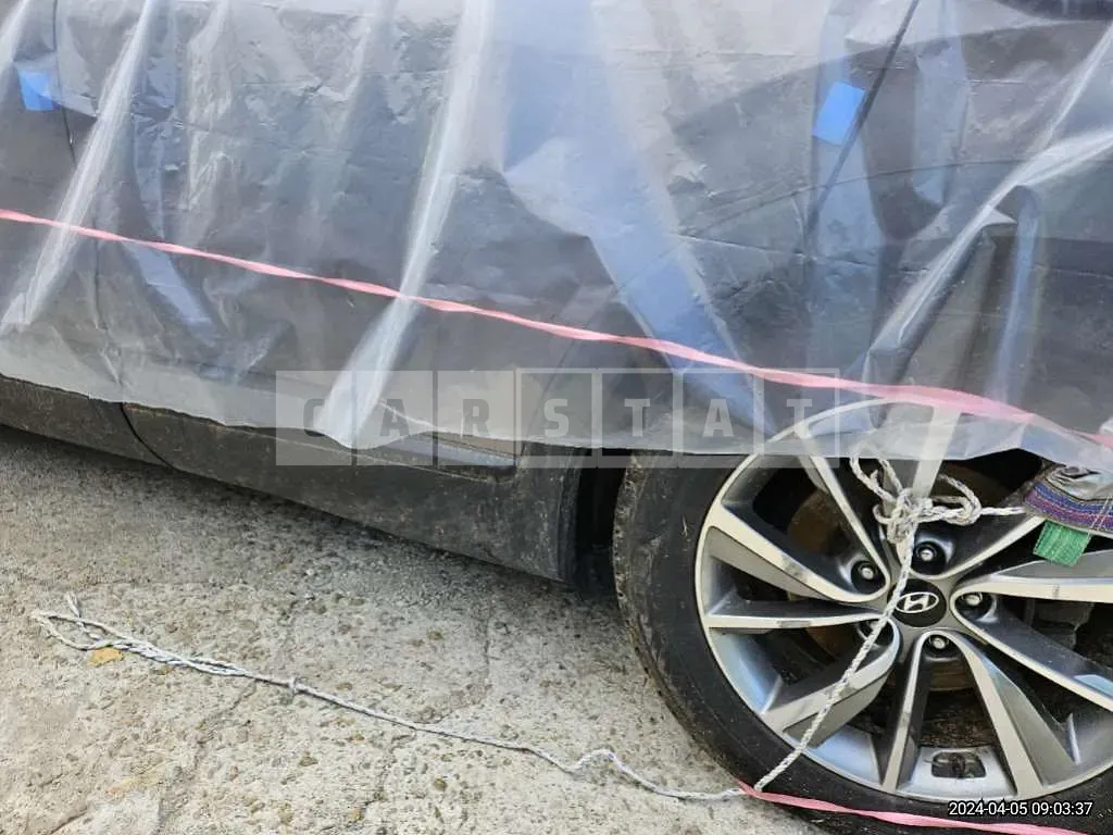 Photo 2 of 50: 2019 Hyundai Santa Fe — Korean insurance auction