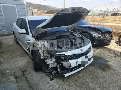 Photo 1 of 9: 2017 Kia K5 2.0(LPG) — Korean insurance auction
