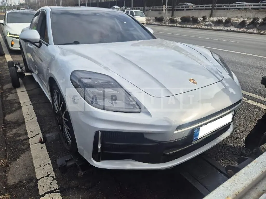 Photo 2 of 42: 2025 Porsche Panamera 4, VIN WP0AA2YA0SL009826 — Korean insurance auction