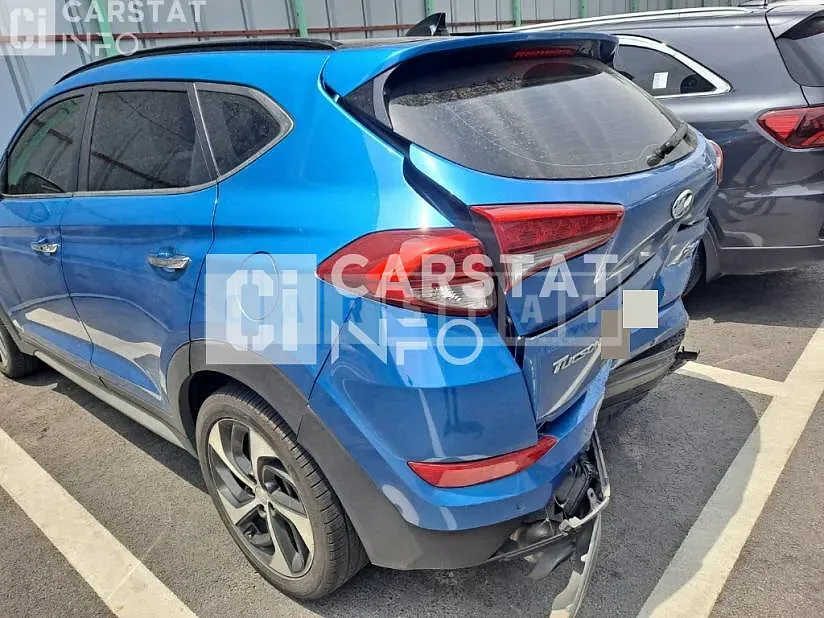 Photo 2 of 42: 2017 Hyundai Tucson TL 2.0 (4WD), VIN KMHJ581ADJU626156 — Korean insurance auction