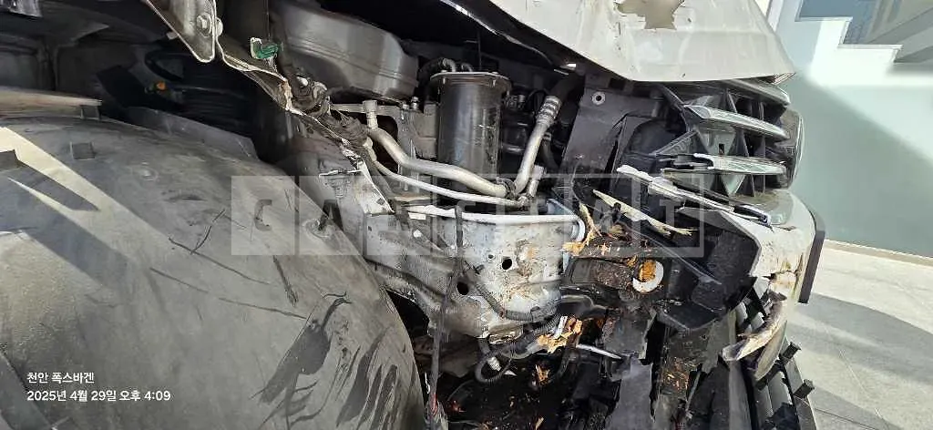 Photo 2 of 16: 2022 Volkswagen Tiguan 2.0TDI — Korean insurance auction