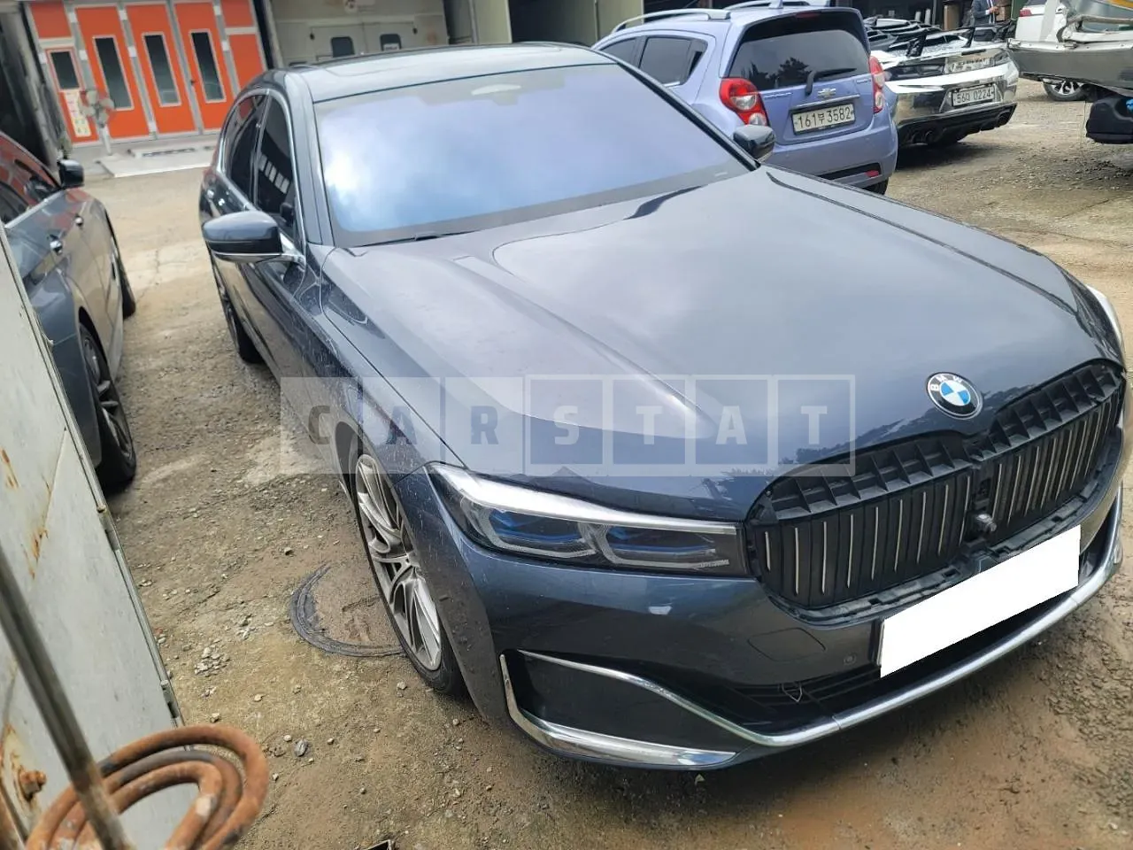 Photo 2 of 16: 2019 BMW 750Li xDrive Design Pure, VIN WBA7U210XLGF97845 — Korean insurance auction