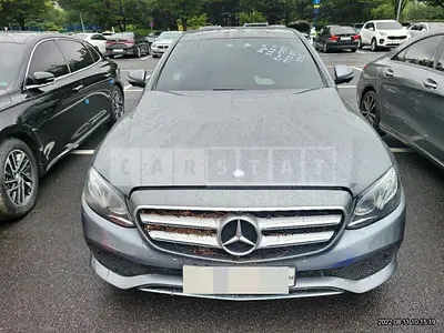 Photo 1 of 14: 2016 Mercedes-Benz Subsubbenz E300 4Matic — Korean insurance auction
