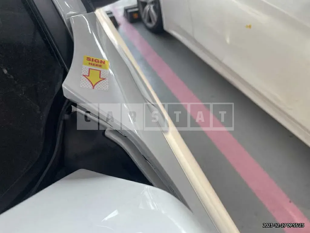 Photo 2 of 40: 2018 BMW X6 xDrive 40d, VIN WBAKV4109J0X03269 — Korean insurance auction