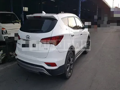Photo 1 of 45: 2017 Hyundai Santa Fe DM — Korean insurance auction