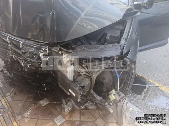Photo 2 of 6: 2021 Hyundai Tucson — Korean insurance auction