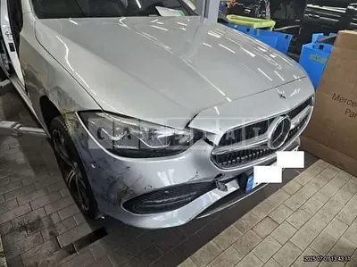 Photo 1 of 32: 2023 Mercedes-Benz C300 4Matic — Korean insurance auction