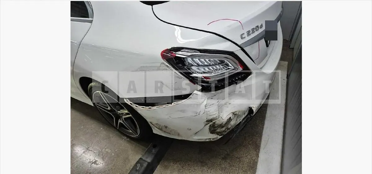 Photo 2 of 27: 2019 Mercedes-Benz C220 d 4Matic — Korean insurance auction