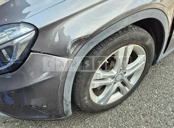 Photo 2 of 15: 2015 Mercedes-Benz GLA200 CDI 4Matic — Korean insurance auction