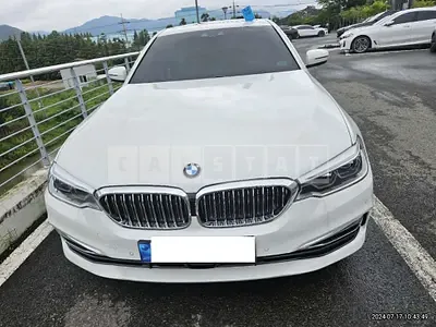 Photo 1 of 14: 2018 BMW 530i — Korean insurance auction