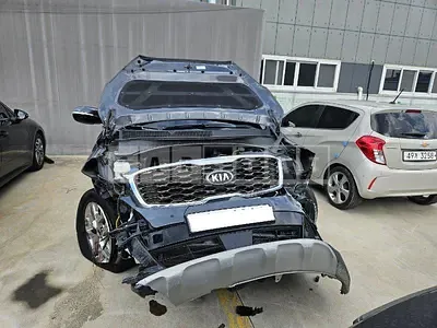 Photo 1 of 15: 2019 Kia Sorento, VIN KNAPH81BBLA554655 — Korean insurance auction