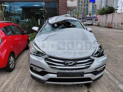 Photo 1 of 17: 2015 Hyundai Santa Fe DM (4WD) — Korean insurance auction