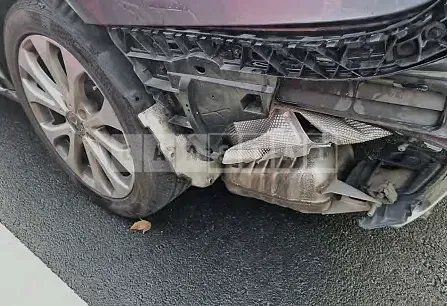 Photo 2 of 9: 2019 Mercedes-Benz E300 4Matic, VIN WDDZF4KB2KA568247 — Korean insurance auction