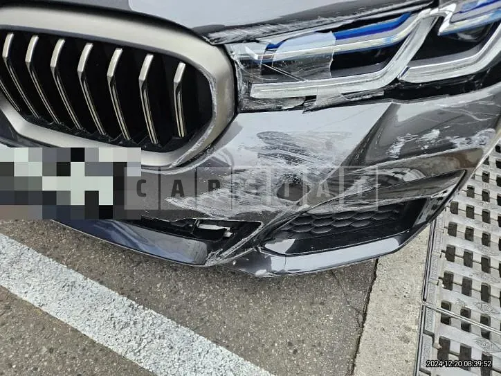Photo 2 of 9: 2021 BMW M550i xDrive — Korean insurance auction
