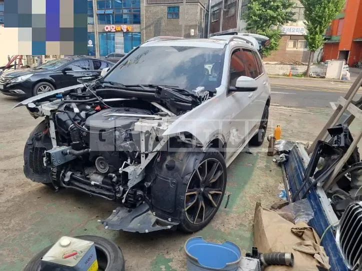 Photo 2 of 64: 2020 BMW X7 xDrive 30d M Sport Pack, VIN WBACW810XL9D01643 — Korean insurance auction