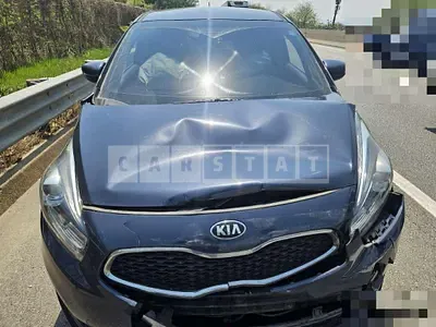 Photo 1 of 6: 2015 Kia Carens — Korean insurance auction