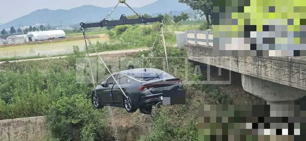 Photo 2 of 20: 2019 Kia K5 2.0 — Korean insurance auction