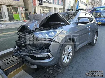 Photo 1 of 15: 2018 Hyundai Santa Fe, VIN KMHSW81UBJU850853 — Korean insurance auction