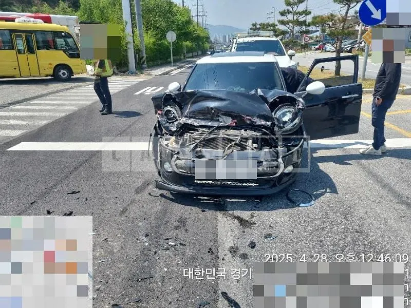 Photo 3 of 3: 2019 MINI Cooper D — Korean insurance auction