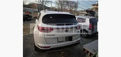 Photo 1 of 12: 2016 Kia Sportage — Korean insurance auction