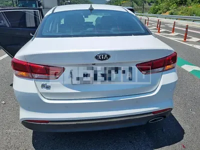 Photo 1 of 17: 2017 Kia K5 LPG — Korean insurance auction