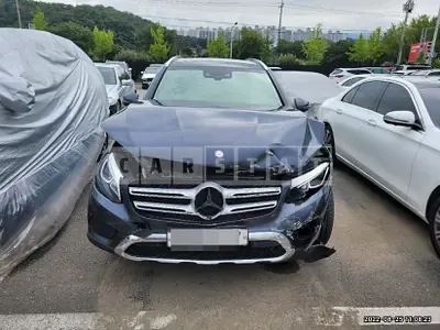 Photo 1 of 23: 2016 Mercedes-Benz GLC220d 4Matic, VIN WDC0G0FB5GF048535 — Korean insurance auction