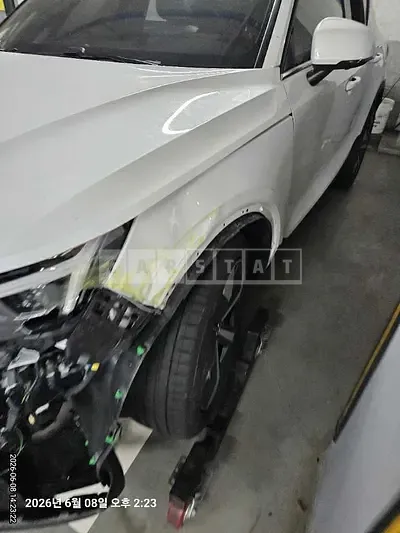 Photo 1 of 22: 2025 Volvo XC40B4 AWD — Korean insurance auction