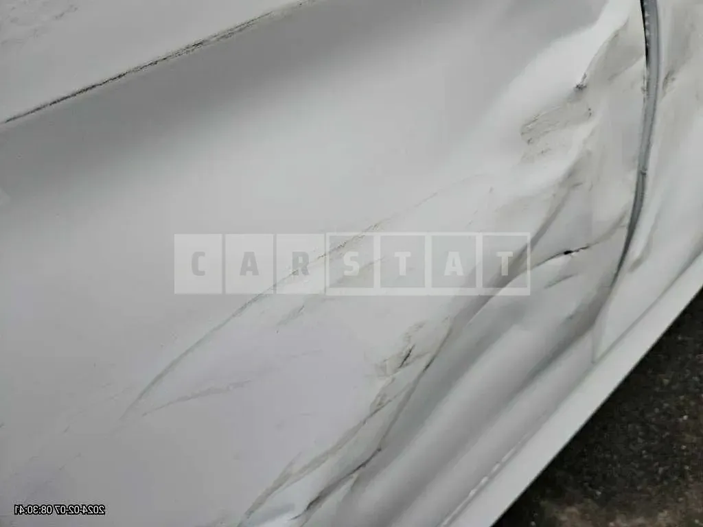 Photo 2 of 9: 2022 BMW 530i xDrive, VIN WBA31BJ02NWX81996 — Korean insurance auction