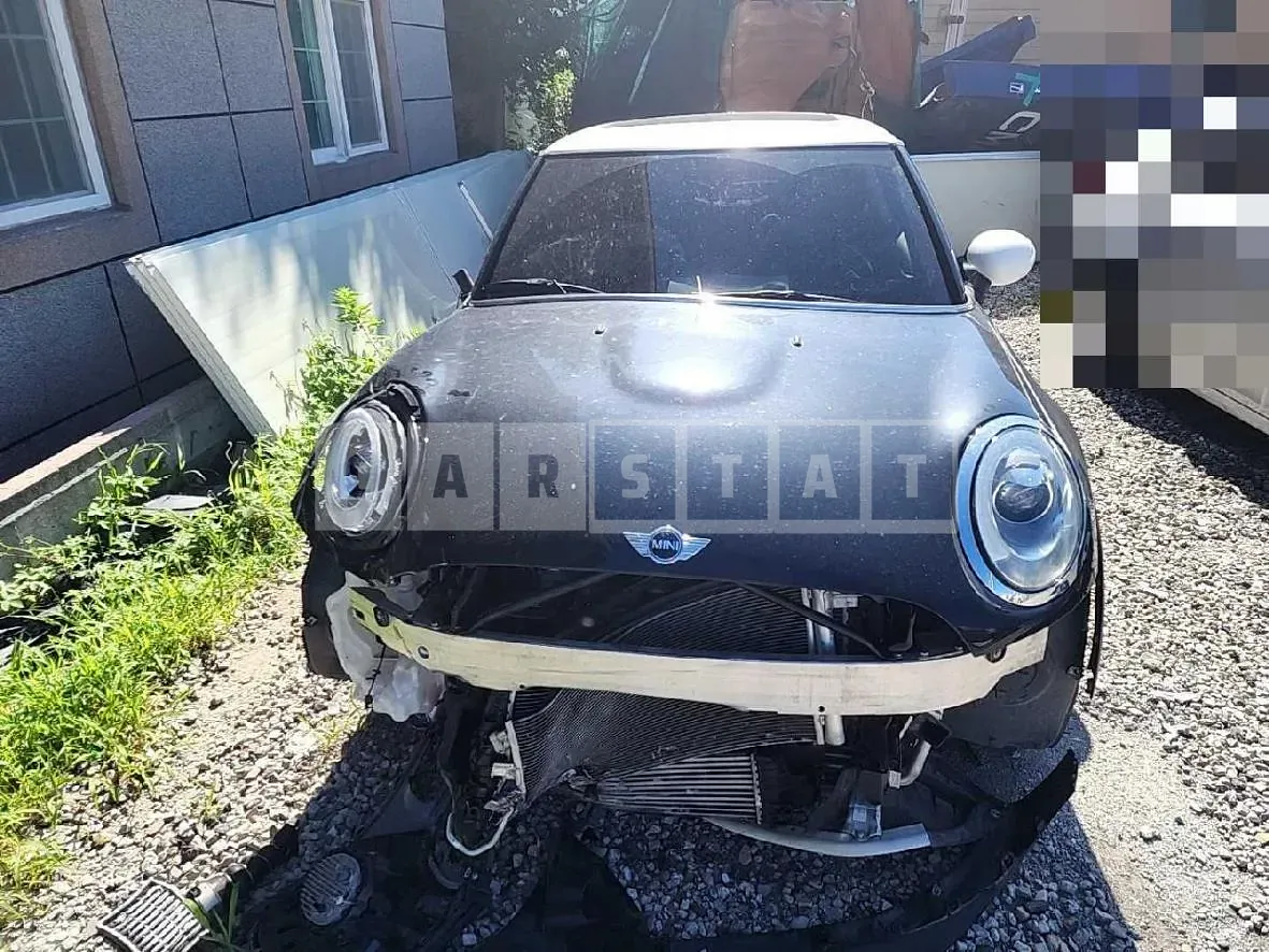 Photo 2 of 19: 2018 MINI Cooper D — Korean insurance auction