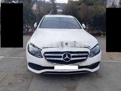 Photo 1 of 14: 2017 Mercedes-Benz E220d — Korean insurance auction