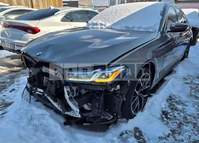 Photo 1 of 50: 2021 BMW 530e — Korean insurance auction
