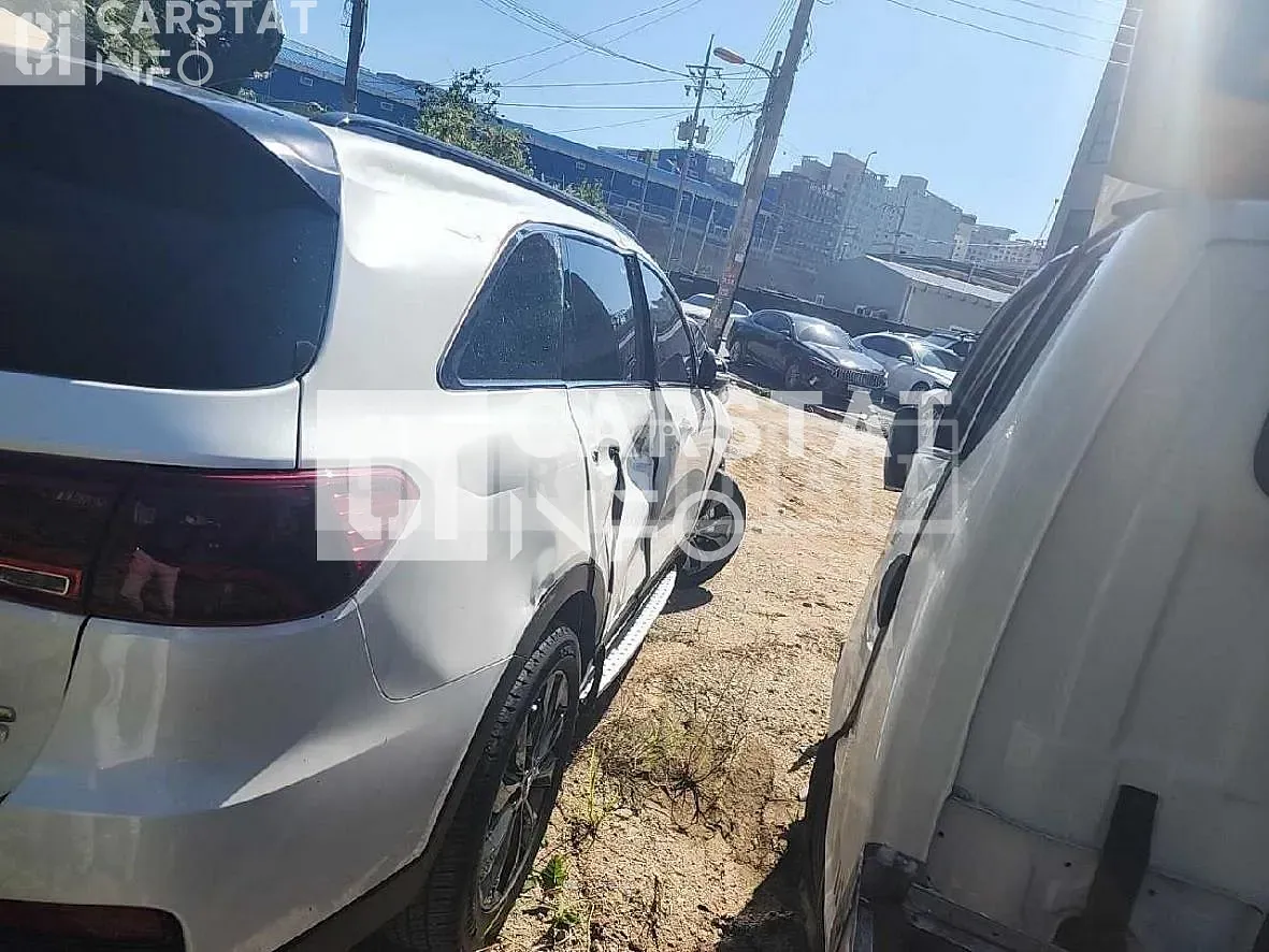 Photo 2 of 16: 2017 Kia The New Sorento R2.2 Diesel — Korean insurance auction