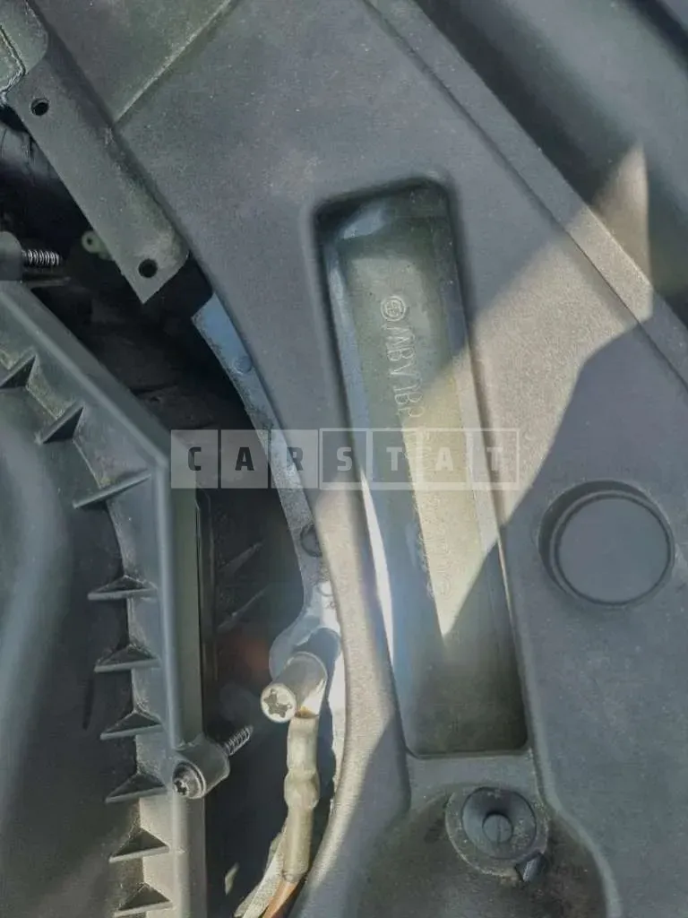Photo 2 of 9: 2018 BMW 540i xDrive, VIN WBAJB5100JB194980 — Korean insurance auction