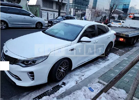 Photo 2 of 22: 2017 Kia K5, VIN KNAGU417GHA135833 — Korean insurance auction