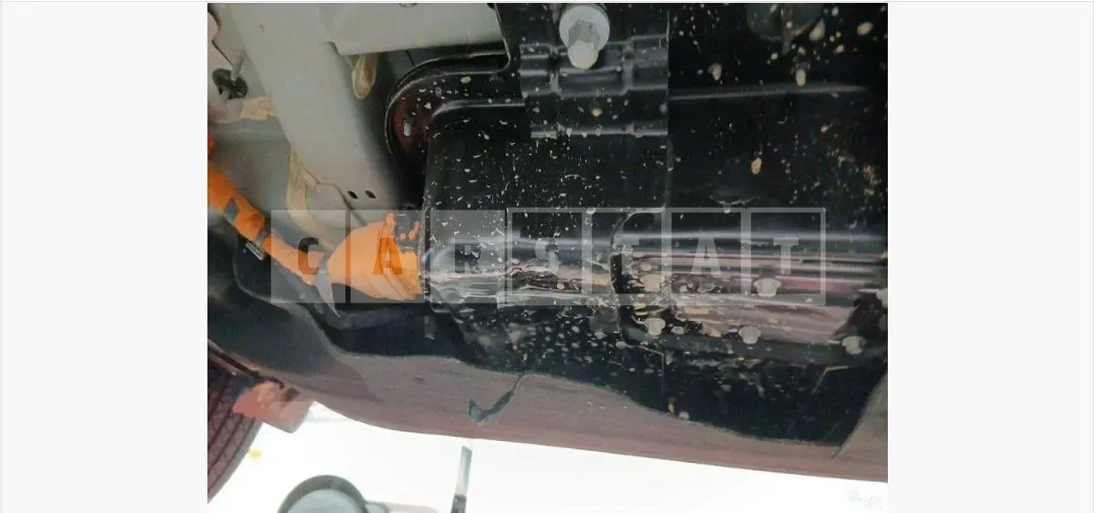 Photo 2 of 6: 2025 Kia (parts) Sorento Battery — Korean insurance auction