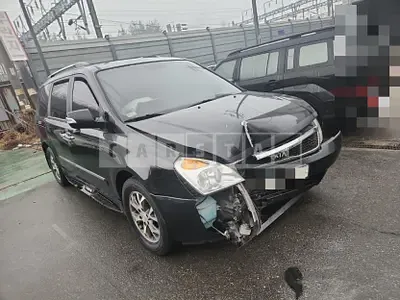 Photo 1 of 9: 2014 Kia Carnival — Korean insurance auction