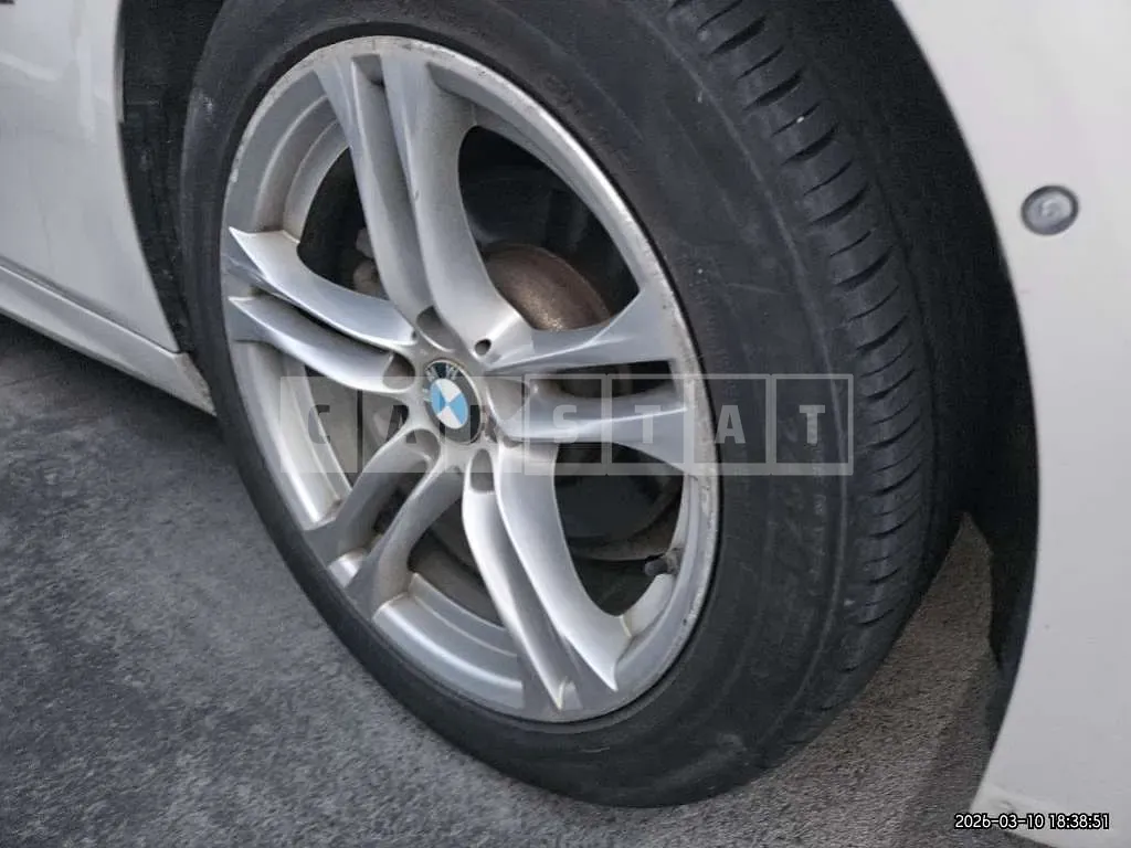 Photo 2 of 12: 2016 BMW 520d — Korean insurance auction