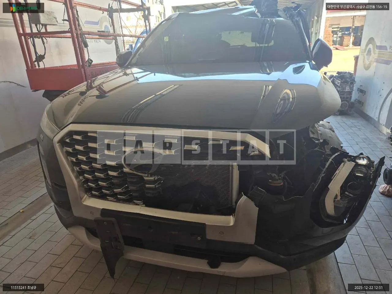 Photo 2 of 46: 2021 Hyundai Palisade, VIN KMHR381EDMU301728 — Korean insurance auction