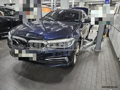 Photo 1 of 43: 2020 BMW 530i xDrive Luxury — Korean insurance auction