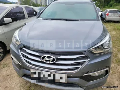 Photo 1 of 8: 2017 Hyundai Calm Santa Fe 2.0 — Korean insurance auction