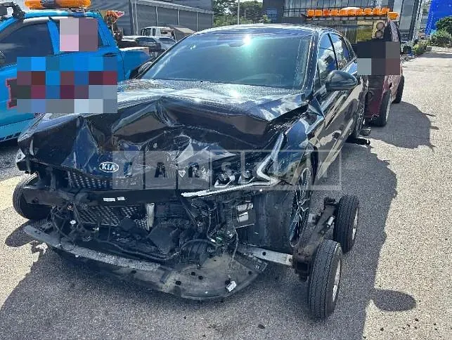 Photo 2 of 18: 2021 Kia K5 1.6 — Korean insurance auction