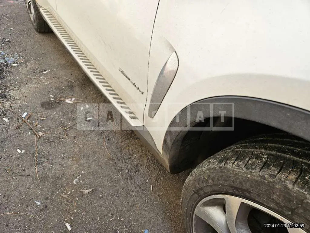 Photo 2 of 37: 2015 BMW X6 xDrive 30d, VIN WBAKV2109F0N16724 — Korean insurance auction