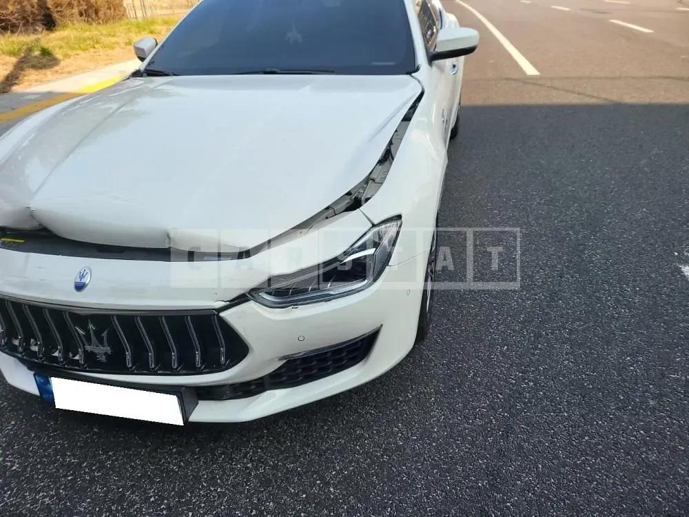 Photo 2 of 7: 2021 Maserati Ghibli GT, VIN ZAM57ASG7N1384888 — Korean insurance auction